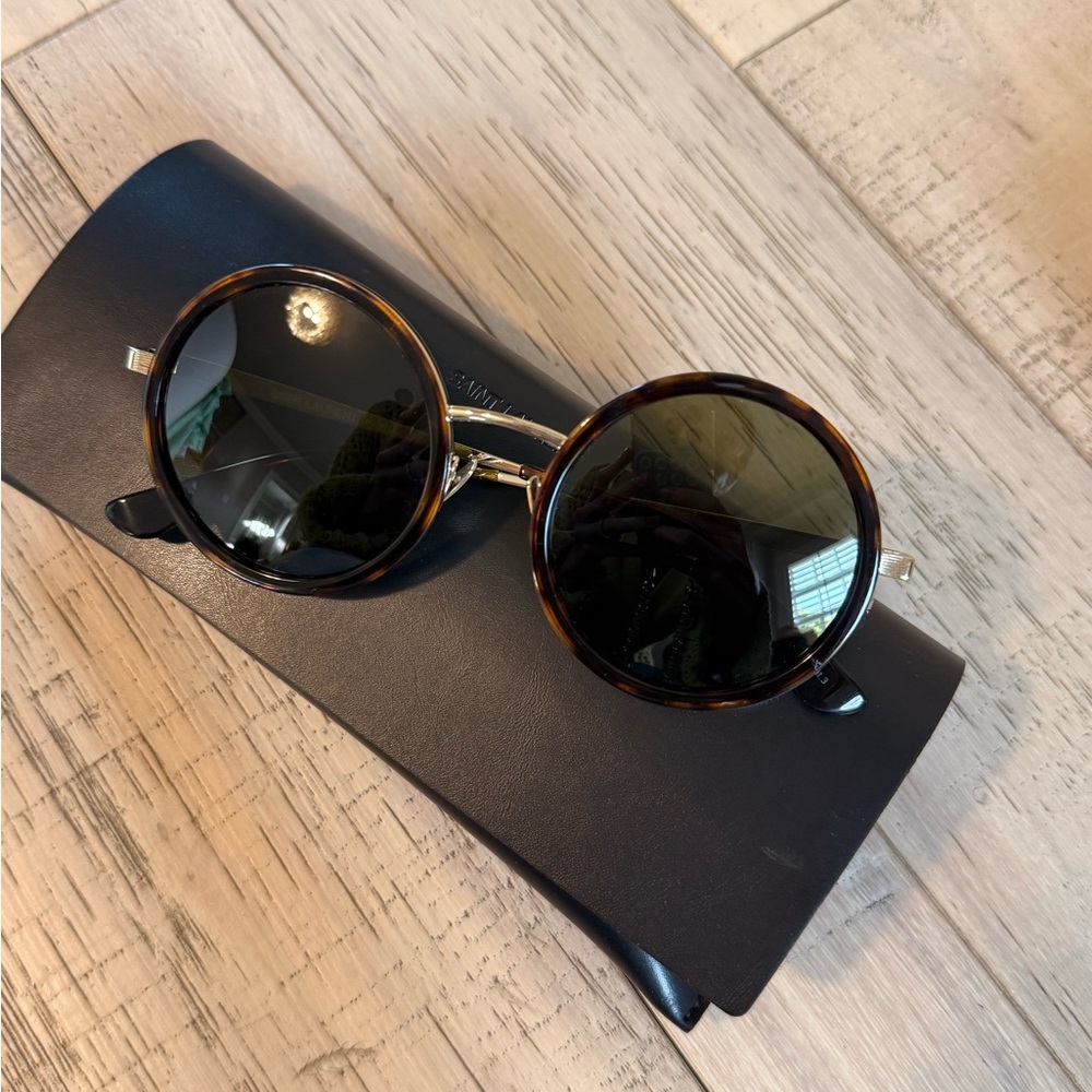 Round Tortoise Shell Sunglasses